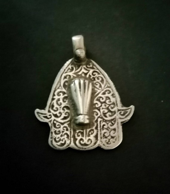 Khamssa antique molded in pure silver of Essaouira