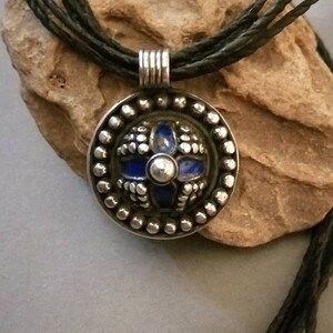 Berber Jewish pendant in enamelled solid silver, antique pendant enamel Jewish, Berber pendant with blue enamel. Tribal ancient counterpart.