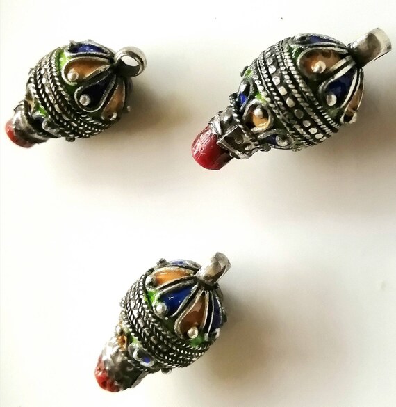 Three ancient ethnic Kabyle pendants for fixation… - image 4