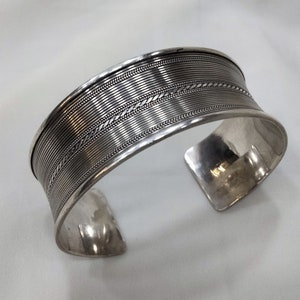 Men's silver cuff bracelet, handmade solid silver bracelet, Berber jewelry, Moroccan jewelry, Berber, 925 silver.