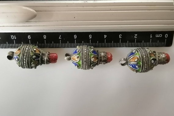 Three ancient ethnic Kabyle pendants for fixation… - image 7