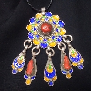 Algeria - Vintage Algerian Pendant From The Greater Kabyle Region / Kabyle Jewelry / Berber Jewelry / Kabyle Pendant / Berber Pendant.