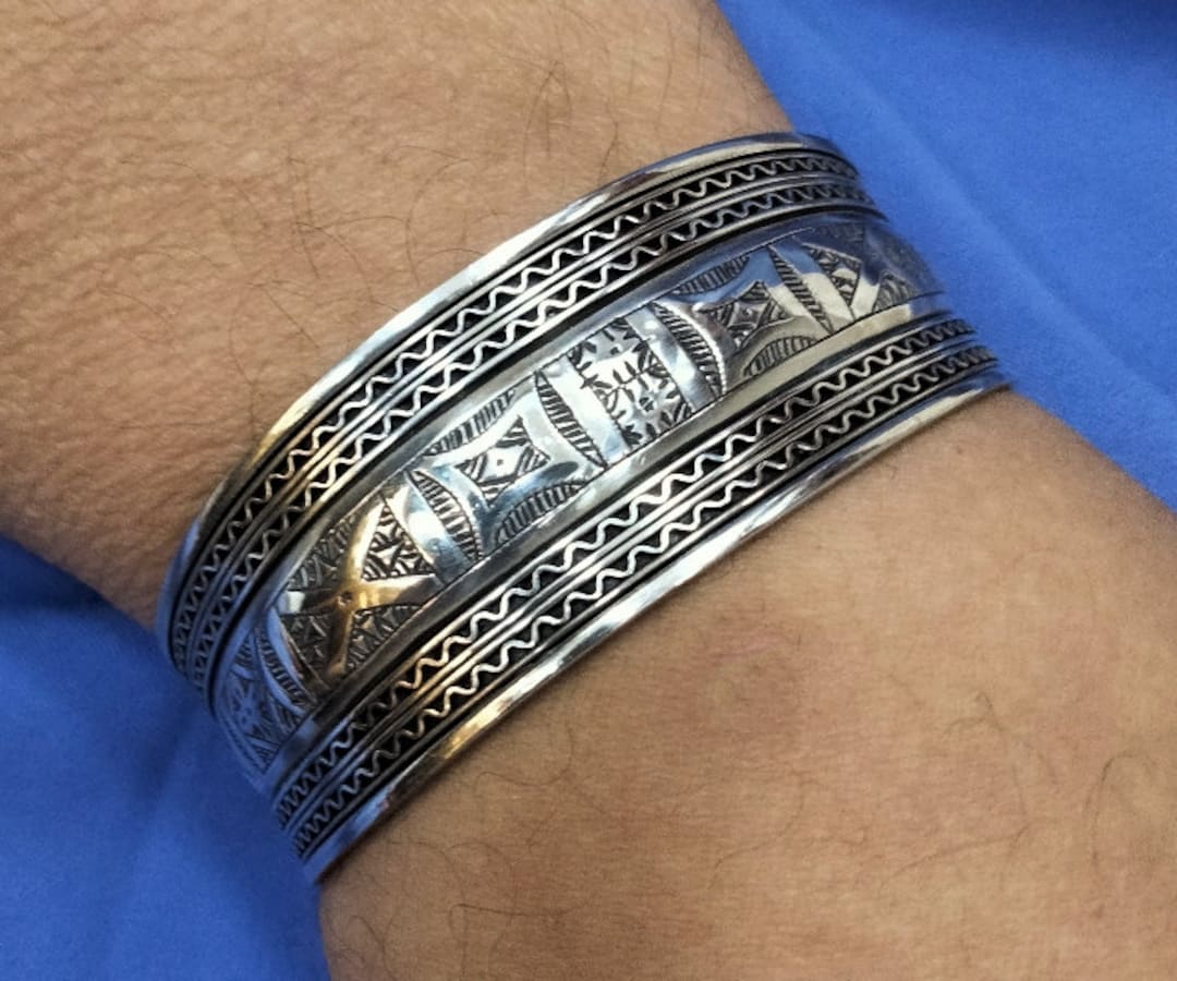 Solid Silver Tuareg Cuff Bracelet, Tuareg Jewelry, Niger Silver