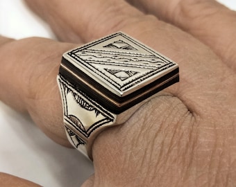Solid silver Tuareg ring with ebony wood, Tuareg jewelry, Niger silver, Tuareg, African jewelry, 925 sterling silver.
