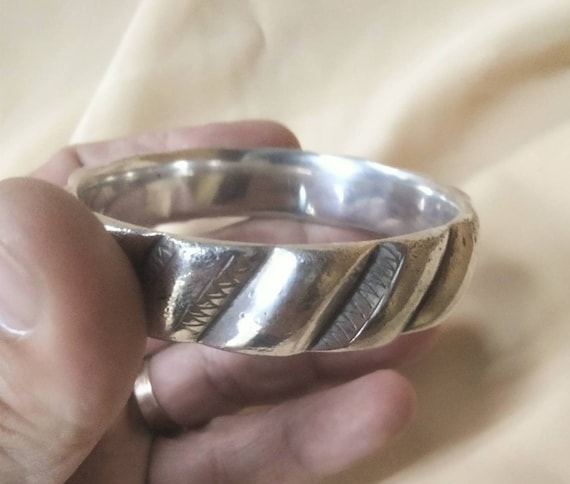 Bracelet Berbère Ancien En Argent Massif - Bijou Ethnique - Occasion
