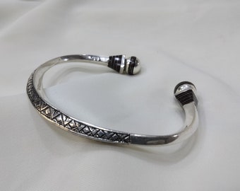 Niger - Tuareg cuff bracelet in 925 silver/ Touareg jewelry/ silver from Niger/ Mali/ Tuareg bracelet/ Berber/ modern, bracelet.