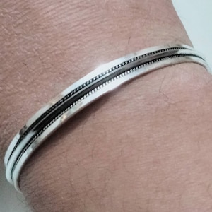 Enkele unisex armband in sterling zilver 925, verstelbare armband, moderne armband, handgemaakte armband, sieraden van Marokko, kostuum armband