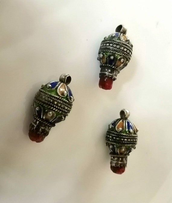 Three ancient ethnic Kabyle pendants for fixation… - image 5