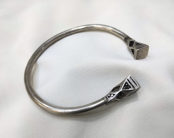 Níger - Brazalete tuareg en plata 925/ joyería Touareg/ plata de Níger/ Mali/ pulsera tuareg/ bereber/ pulsera moderna.