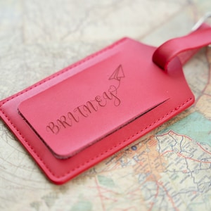 Engraved Leather Luggage Tag: Personalized Travel Gift