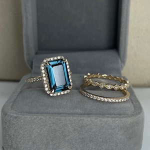 Anillo de compromiso de plata con topacio azul de Londres AAA de 2,25 ct * juego de tres anillos * anillo de topacio azul de corte esmeralda de 8x12 * juego de anillos de novia para regalo de esposa