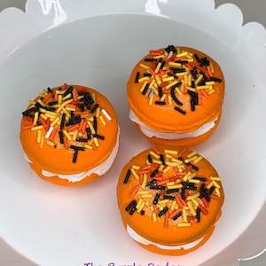 Macaroons, Food Props, Fake Bakes, Tier Trays, Decorations, Halloween