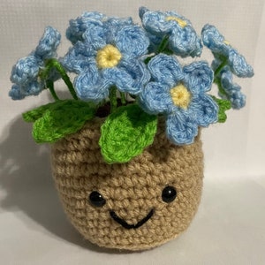 Forget-Me-Not Flowers in Stuffed Pot (crochet)