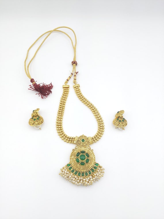 Vintage Indian Gold, Green and White Sey