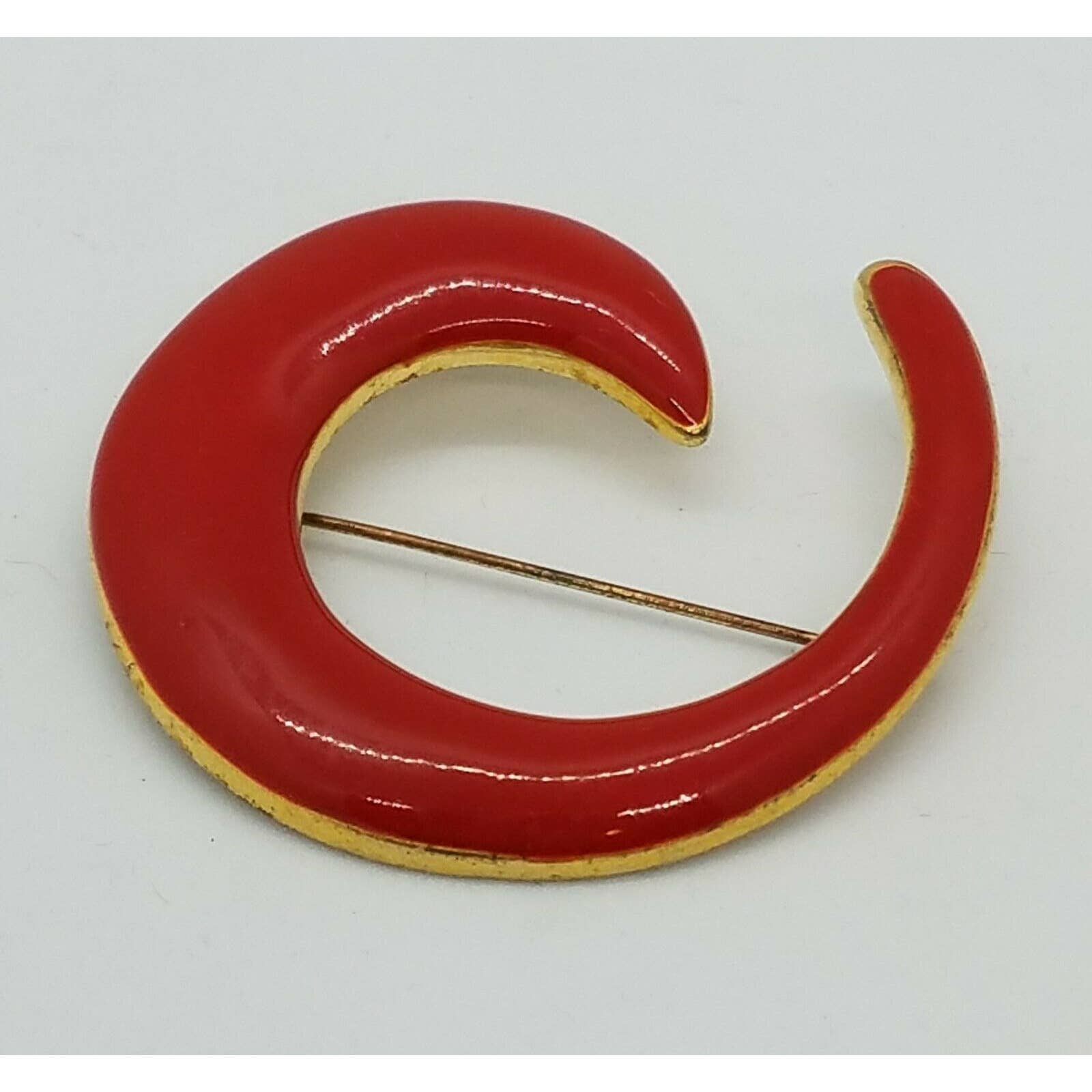 Red Apostrophe Logo