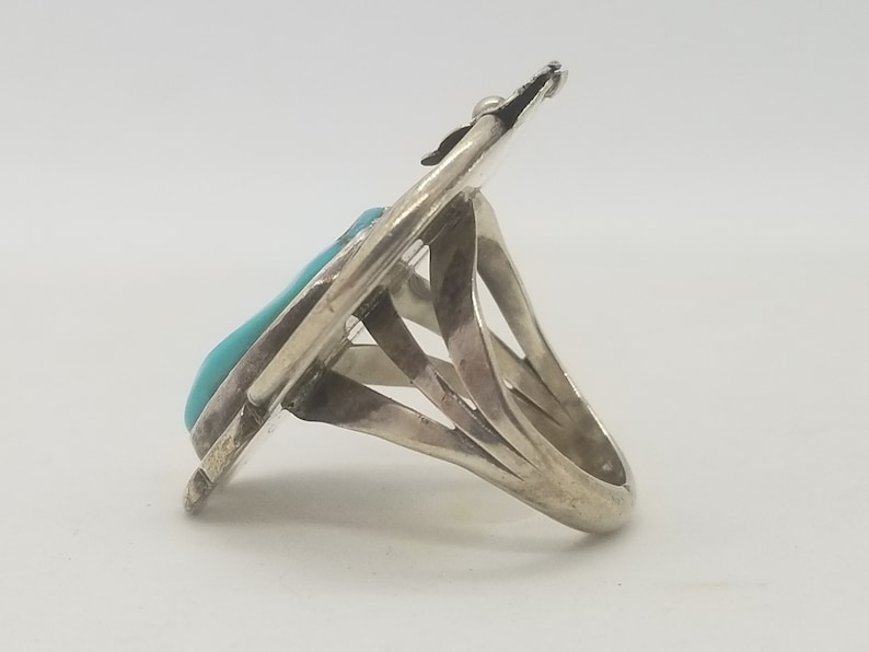 Sterling Silver and Turquoise Stone Navajo Inspired Ring Feathers Flower