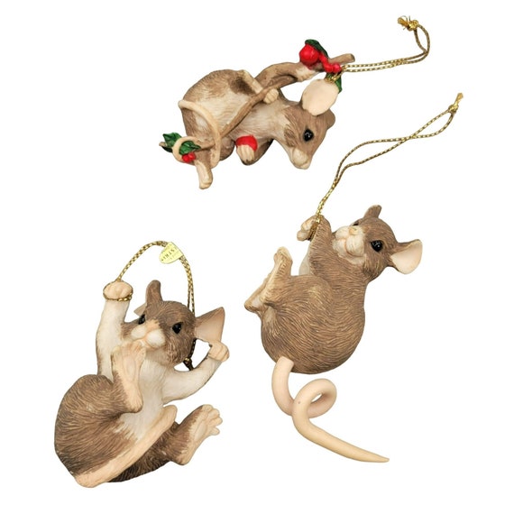 Charming Tails Hang in There Christmas Ornaments 3 Mice Pale