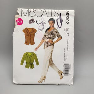 McCalls MP392 Womens Sewing Pattern E5 Size 14-22 Stylish Tops Uncut