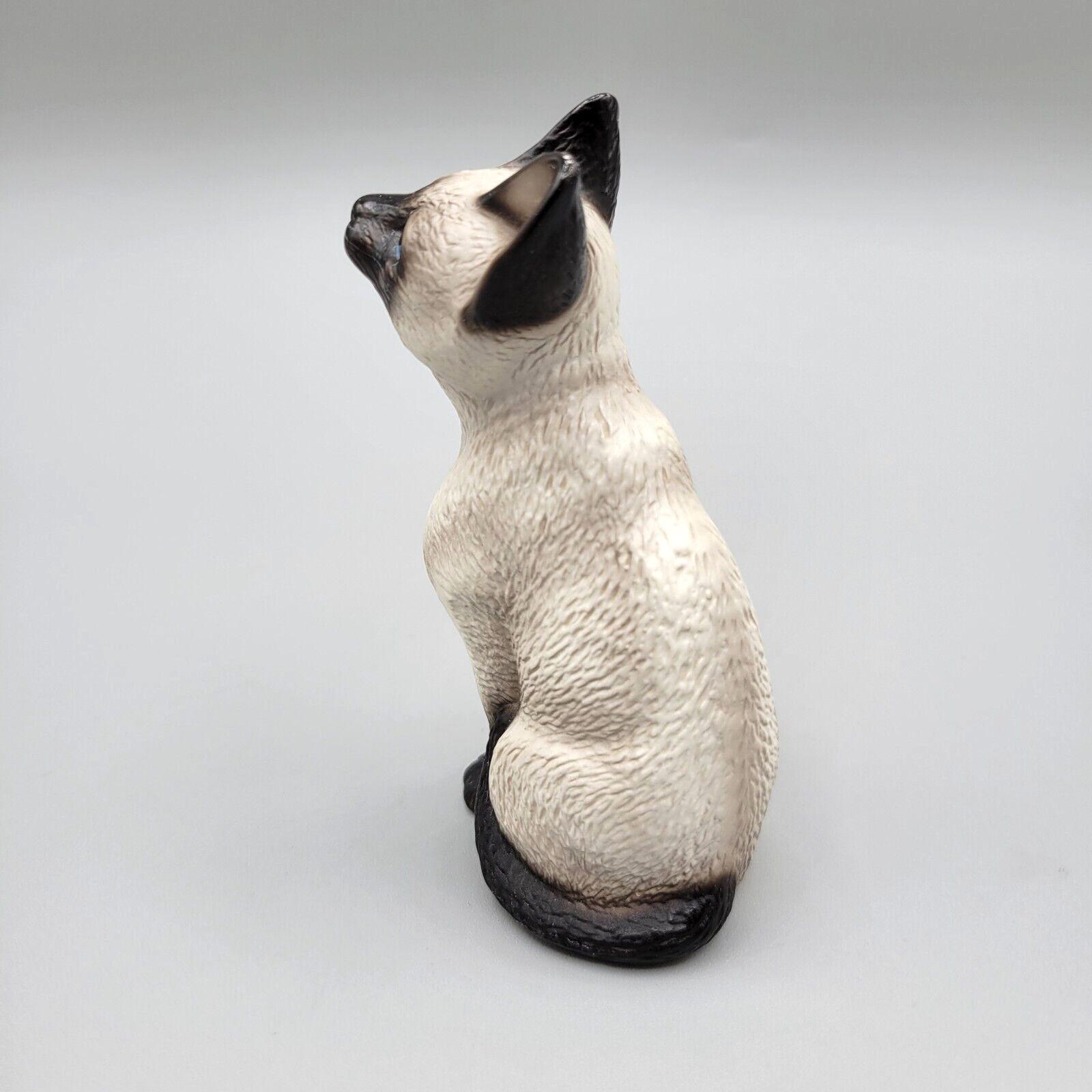 Harvey Knox Kingdom Siamese Cat Porcelain Sitting Global Art Japan
