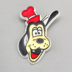 1970&#39;s Disney Goofy Lapel Pin Brooch Hard Plastic Disneyana