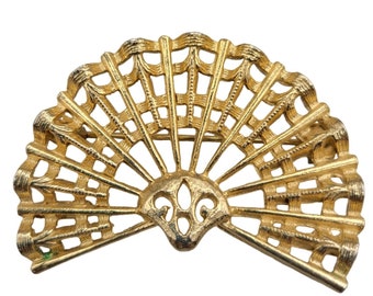 Lisner Brooch Fan Shaped Gold Tone Vintage Safety Clasp Pin