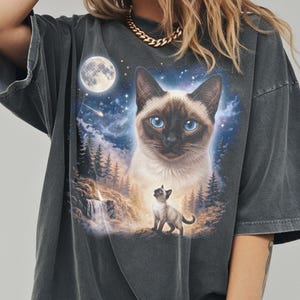 Comfort Colors Siamese Howling To The Moon Tee, Cat Mom Gift, Meezer Kitty Lover