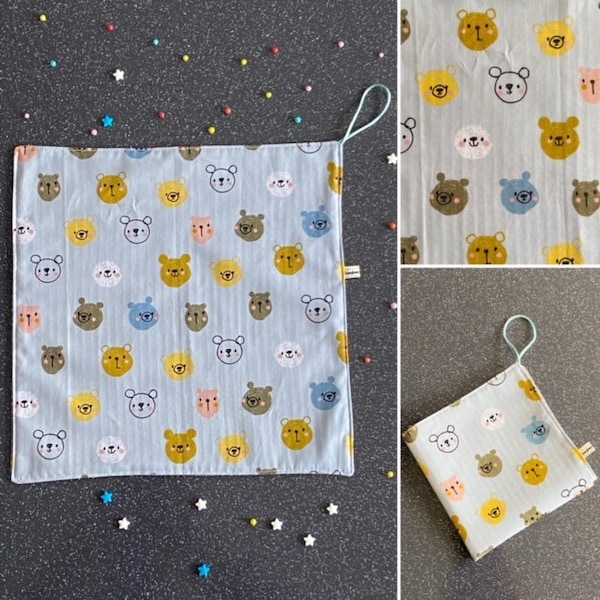 Serviette de table en tissu coton et éponge modèle enfant "Têtes de Nounours"