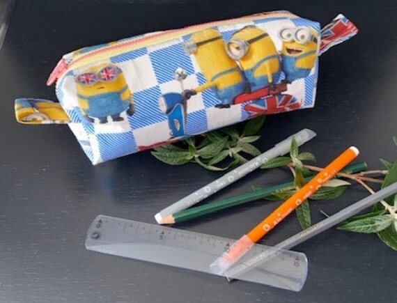 Trousse à Crayons Rectangulaire avec Anses et Doublure Fermeture Glissière - Les Minions