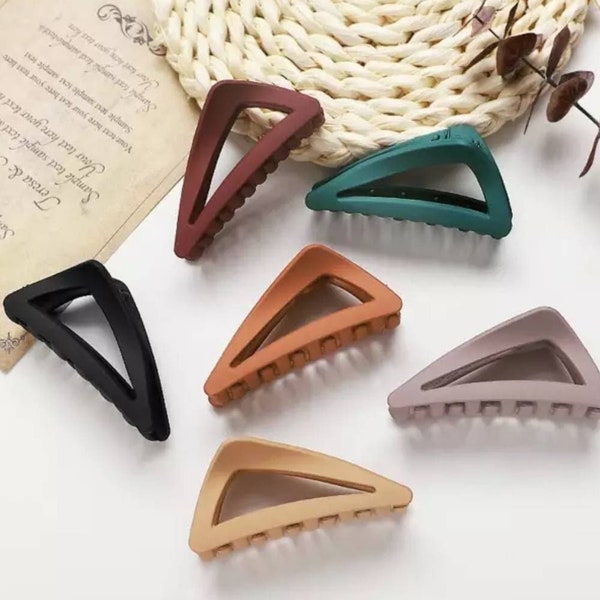 Matte claw hair clip | Medium size hair claw | Acrylic hair clip | Morendi Matte color | Gift for her | Tan, Teal, Black, Beige, Green, Blue