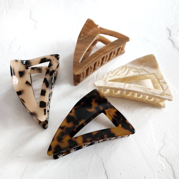 Acetate hair claw clips | Triangle acrilic hair claw | Tortoise hair claw | Hair accessory for her | Midium size