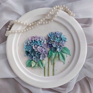Hortensia en plâtre, peinture sculpturale hortensia, art sculptural, volumineux panneau de fleurs, décoration murale en plâtre, sculpture en argile