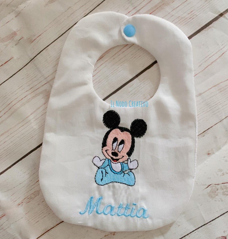 Baby Accessories Newborn Kit 100 Cotton Mickey Mouse Bis Gag Minnie Bavette Custom Embroidered Burr Bavette Bebe Birth Bow Accessories Baby Accessories Newborn Kit 100 Cotton Mickey Mouse Bis Gag Minnie Bavette Custom Embroidered Burr Bavette Bebe Birth Bow Accessories