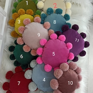 Almohada de terciopelo pequeña Almohada de muñeca circular Almohada de pompones Almohada de juguete Almohada de juego Bonita almohada pequeña Almohada redonda Almohada de suelo Almohada en miniatura