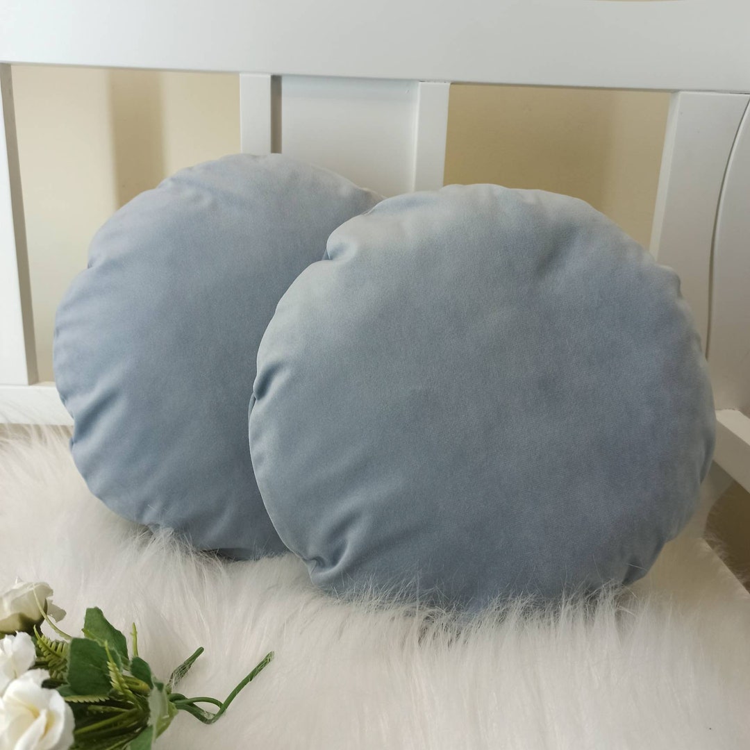 Light Blue Round Pillow Case, Circle Velvet Throw Pillow Cover, Blue ...