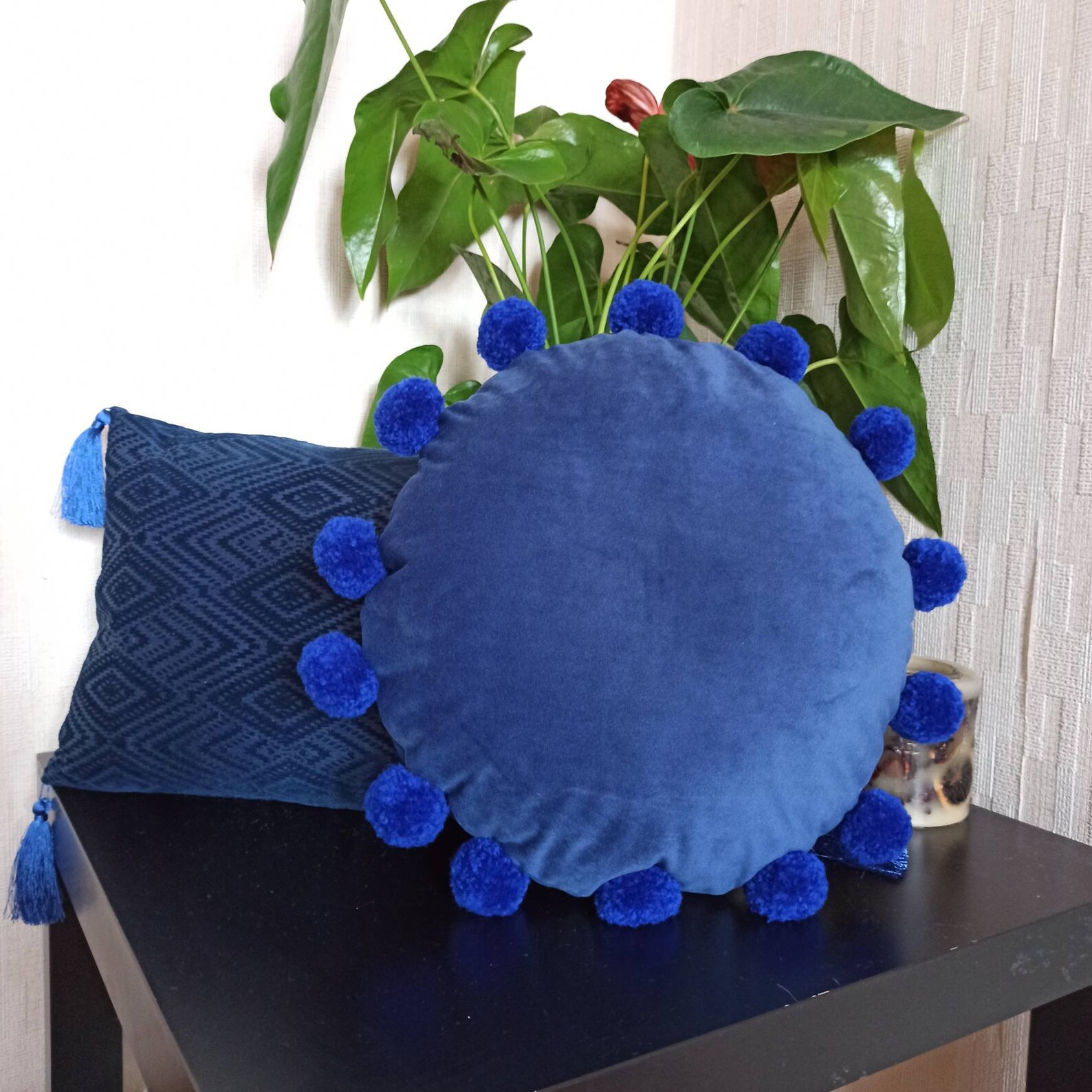 Blue round velvet pillow caseCircle throw pillow cover Blue Etsy