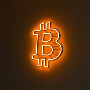Bitcoin Wall Art neon sign - Handcrafted LED Neon Lamp for Crypto Enthusiasts and Traders - Custom Crypto Wall Art for Bedroom, Office, Home