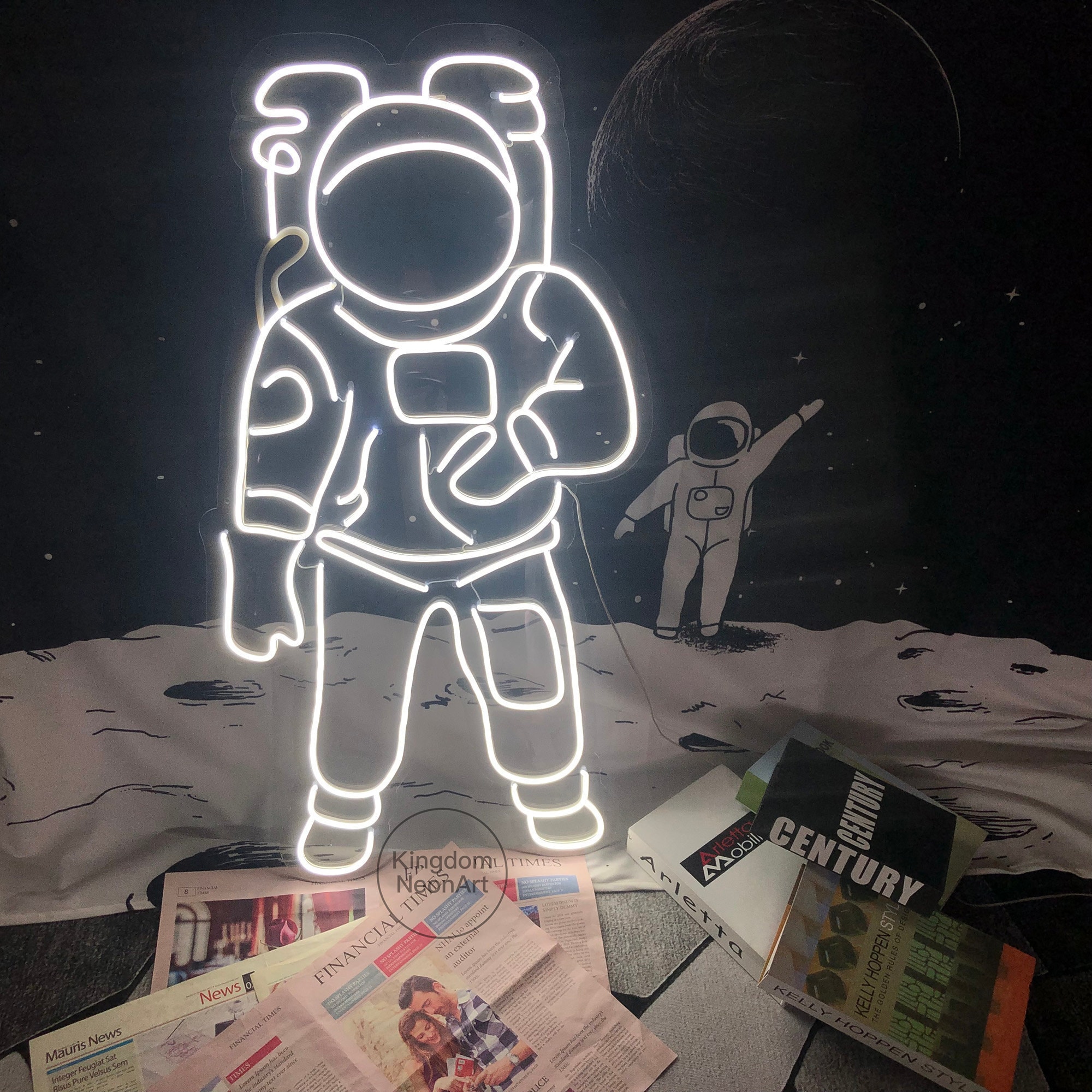Astronaute Led – Cosmo Art