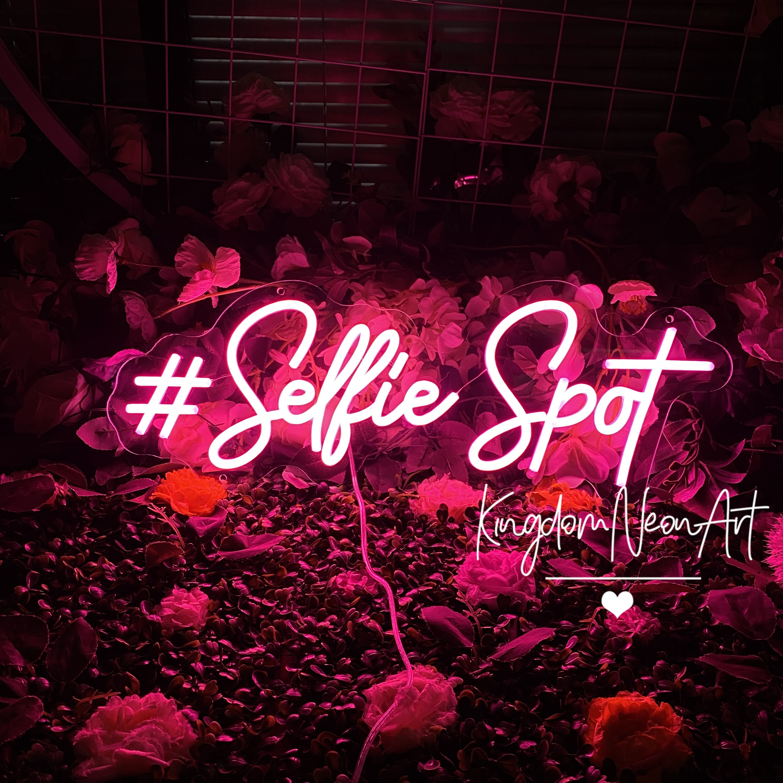 Selfie neon light deals