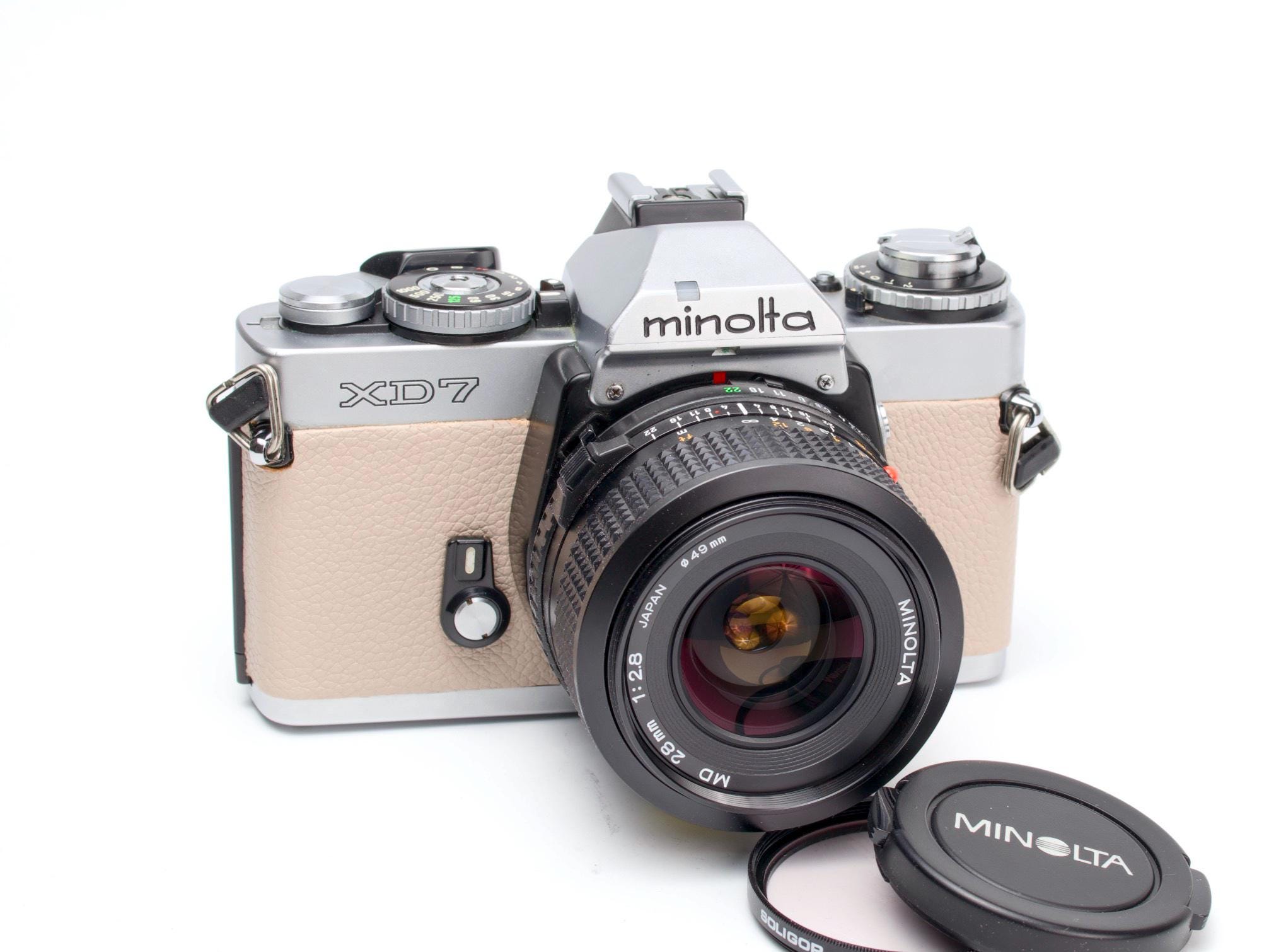 修理済みミノルタ XD7 35 mmフィルムカメラ（28mm f/2.8 広角