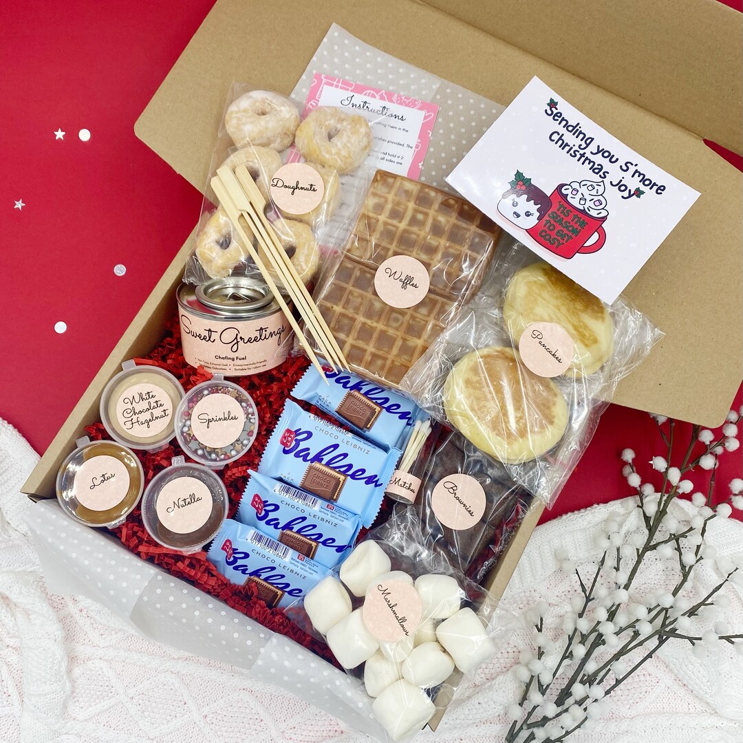 Christmas S'mores & Chocolate Fondue Kit, Movie Night, Date, Family Hamper, Treat, Smores