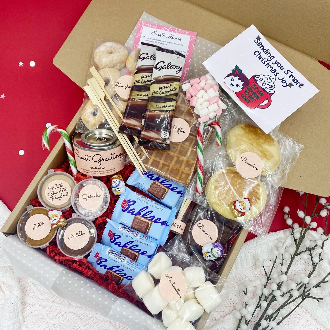 Luxury Christmas S'mores & Chocolate Fondue Kit, Movie Night, Date, Family Hamper, Treat, Smores