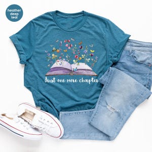 Camiseta para amantes de los libros, Camiseta floral con temática de libros, Camiseta de lectura para bibliotecarios, Camiseta de lectura para profesores, Camisetas para ratones de biblioteca, Libros con flores, Camisetas para leer libros imagen 6