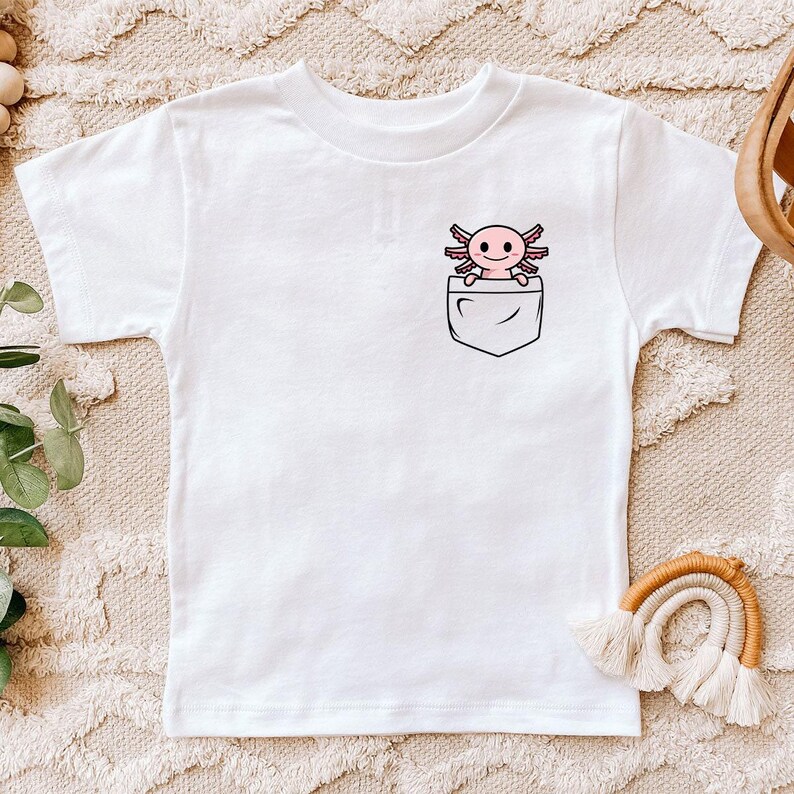 Axolotl Shirt, Pocket Axolotl Shirt, Axolotl Birthday Shirt, Axolotl Gifts, Pocket Tee, Animal Lover Tee, Cute Axolotl Shirt, Gifts for Her afbeelding 4