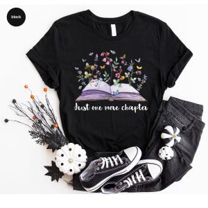 Camiseta para amantes de los libros, Camiseta floral con temática de libros, Camiseta de lectura para bibliotecarios, Camiseta de lectura para profesores, Camisetas para ratones de biblioteca, Libros con flores, Camisetas para leer libros imagen 5