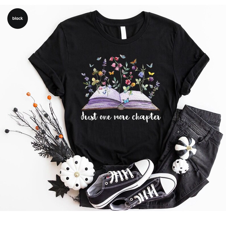 Camiseta para amantes de los libros, Camiseta floral con temática de libros, Camiseta de lectura para bibliotecarios, Camiseta de lectura para profesores, Camisetas para ratones de biblioteca, Libros con flores, Camisetas para leer libros imagen 5