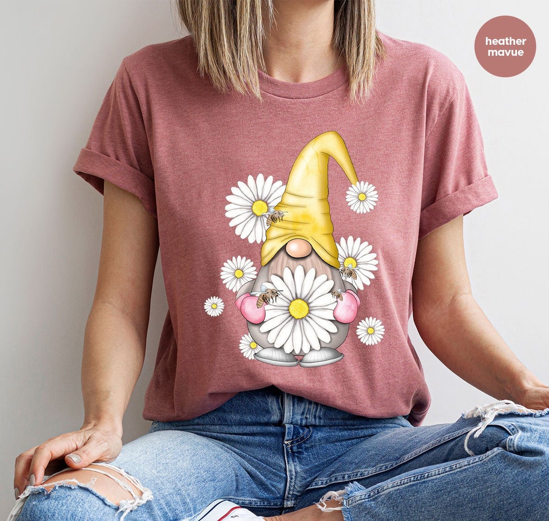 Cute Gnome Shirt, Daisy Graphic Tees, Floral Shirts for Women, Spring T ...