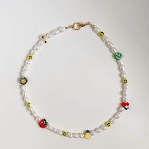 Sonríe x Frutas Pearl Necklace | Smiley Face Necklace | Fruit Necklace
