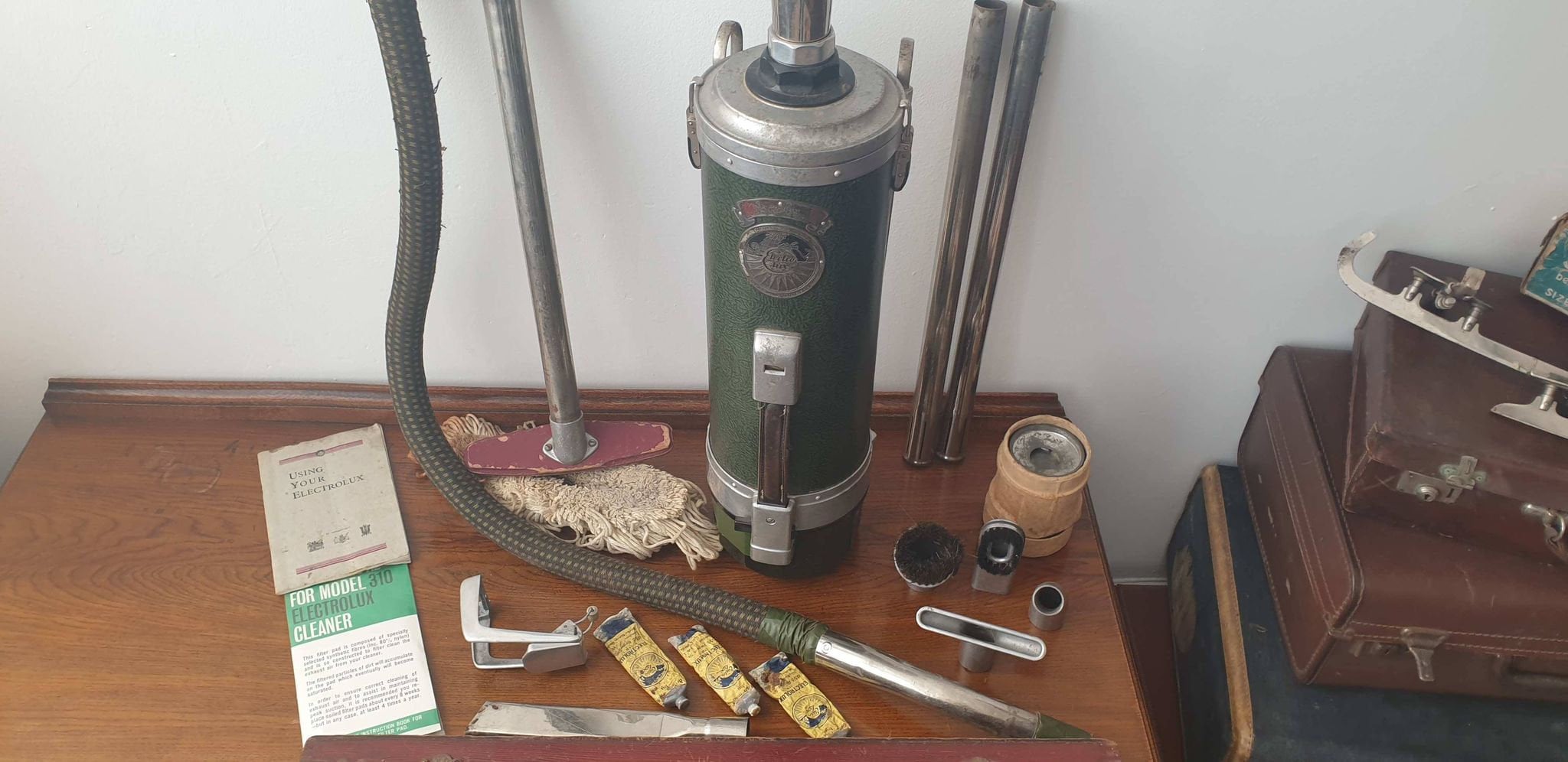 Vintage 1920's Electrolux Vacuum Cleaner Etsy