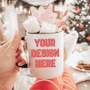 Maqueta de taza/ Maqueta de taza navideña/ Maqueta de taza con mango negro/ Maqueta de taza blanca de 11 oz imagen 1