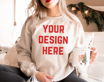 18000 Sand Sweatshirt Mockup| Weihnachten Gildan 18000 Mockup